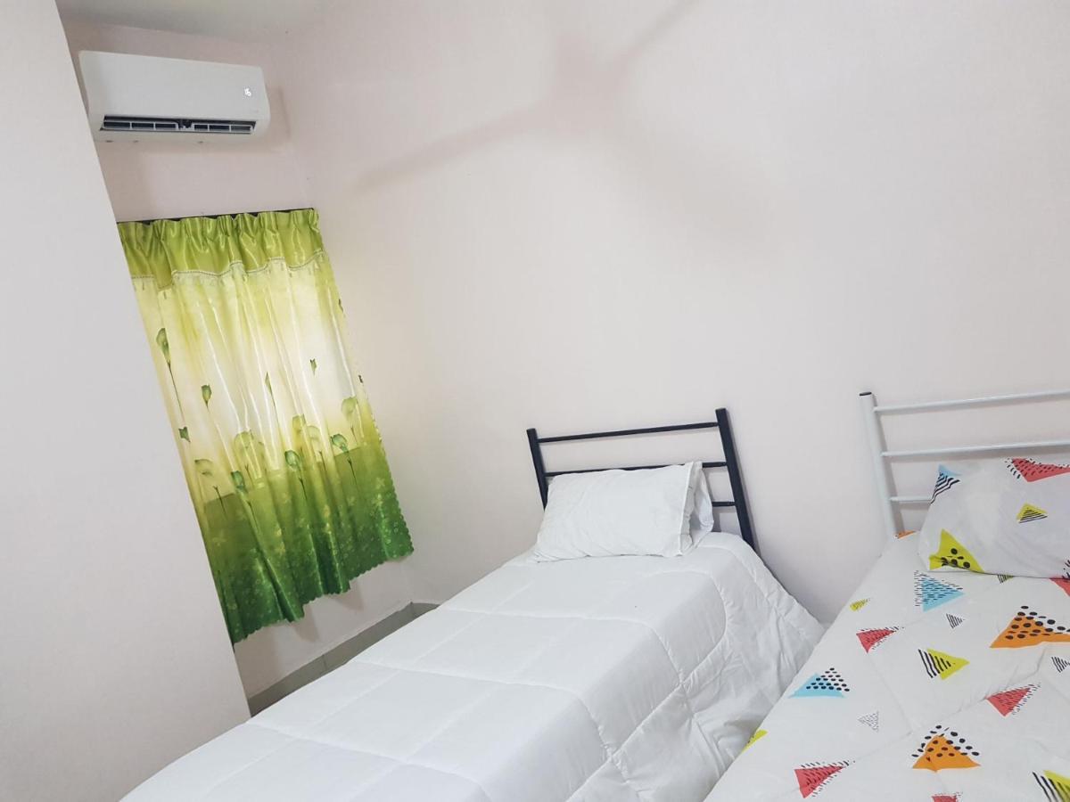 Oyo Home 90250 Sutera Wangi 3Bhk Apartment Ayer Keroh Exterior foto