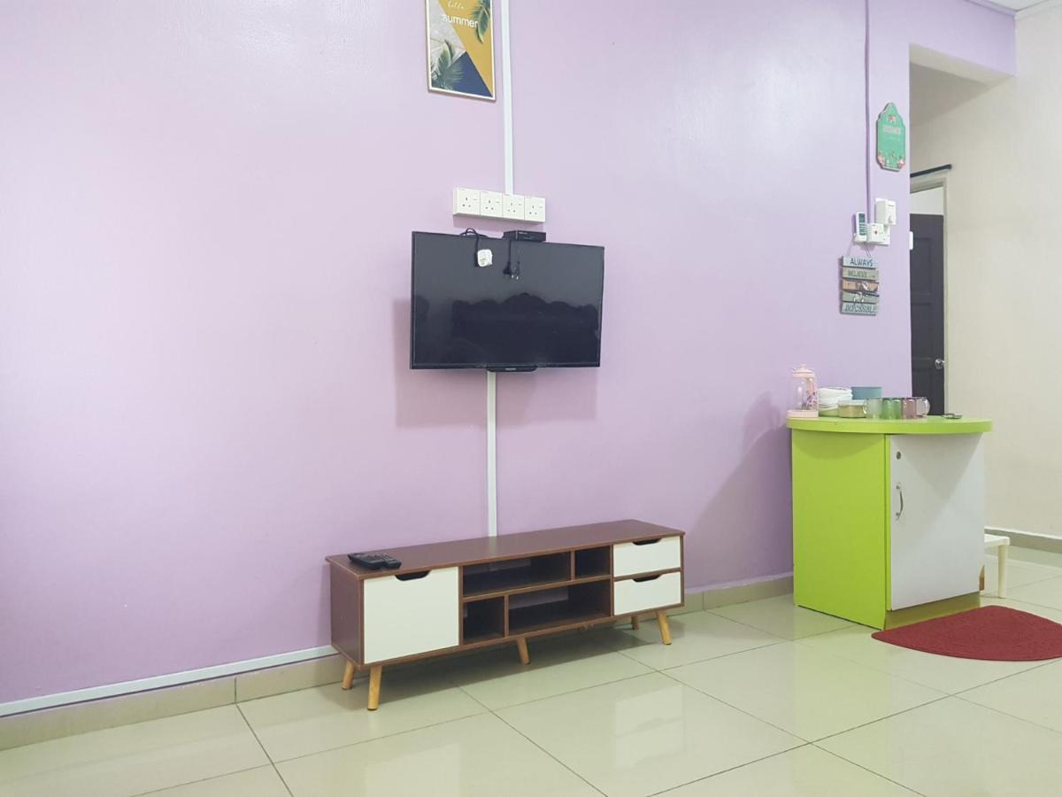 Oyo Home 90250 Sutera Wangi 3Bhk Apartment Ayer Keroh Exterior foto